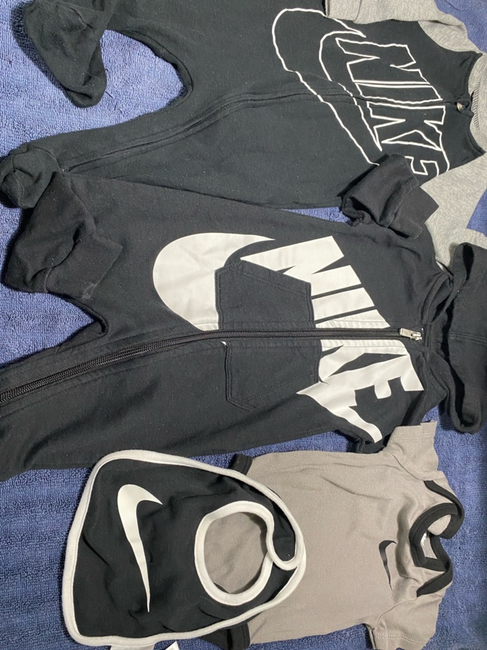Nike Black and Gray Baby Zip Romper Onesie Bib 4-Piece Bundle 6Months - Picture 1 of 8